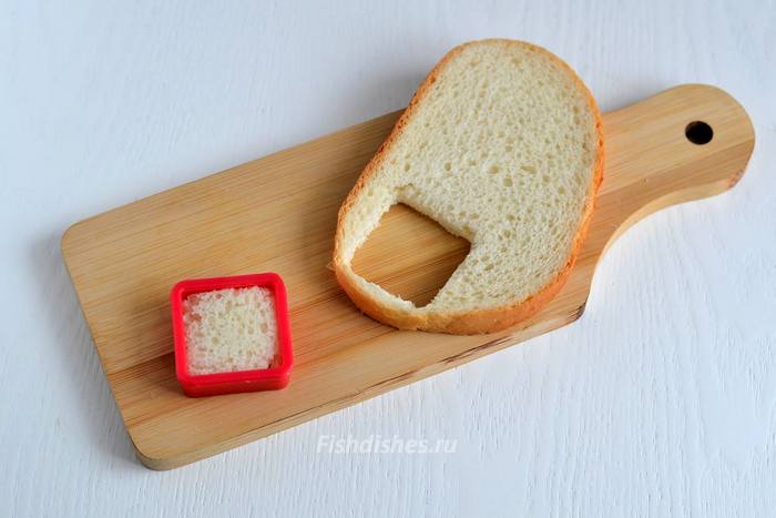 Хлеб нарезаем одинаковой формы